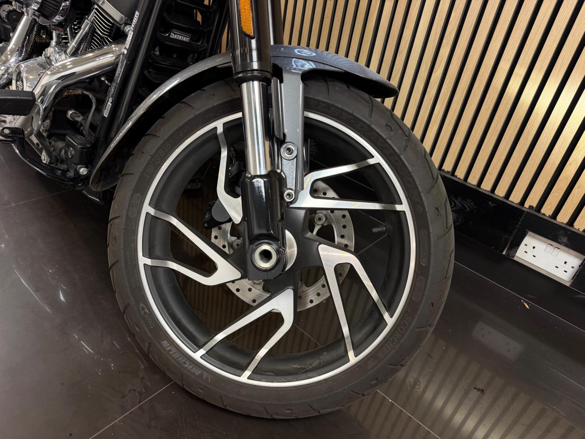 Harley-Davidson Softail